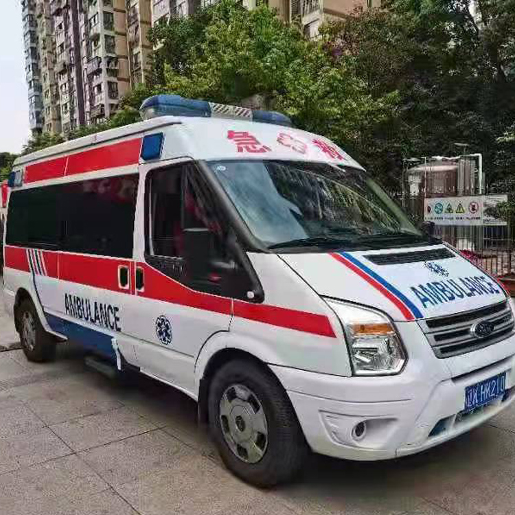 麻山长途救护车护送病人返乡